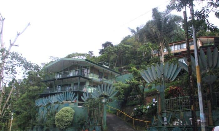 Costa Rica Expat living at Jardin la Torre