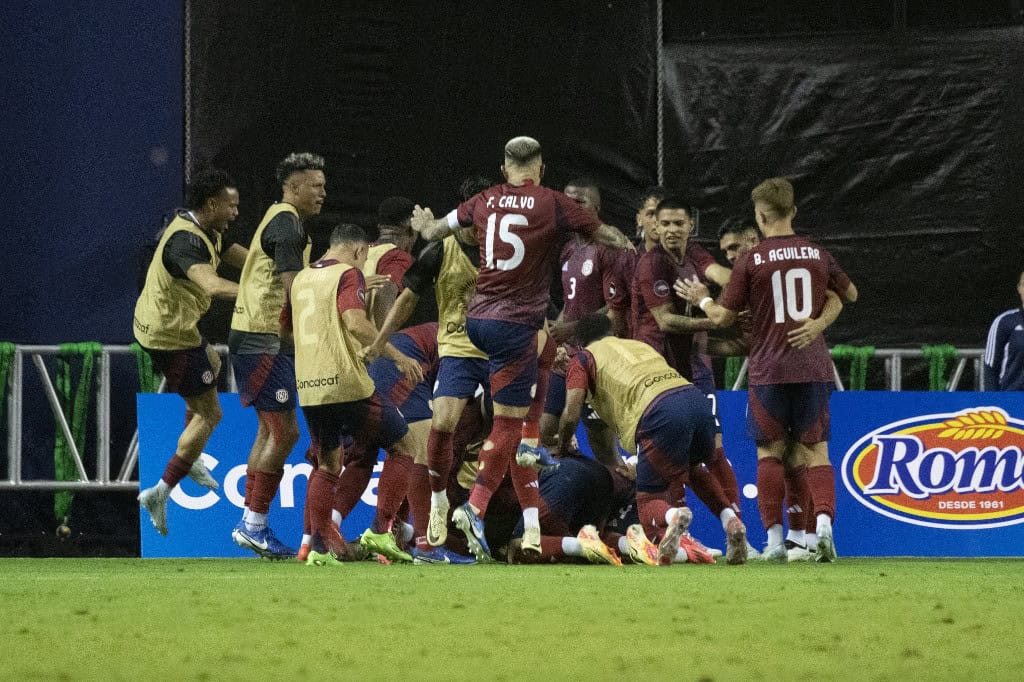 Costa Rica scores a goal against Guatemala