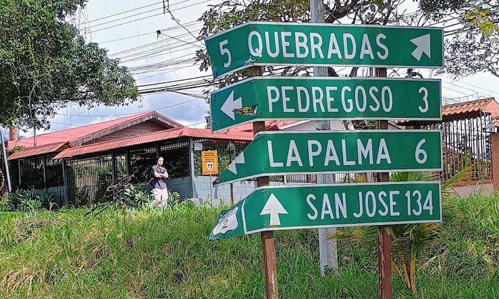 The Street Signs of Costa Rica