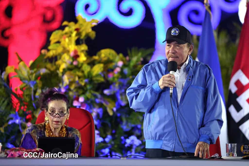 Nicaragua's' Daniel Ortega and Wife Rosario