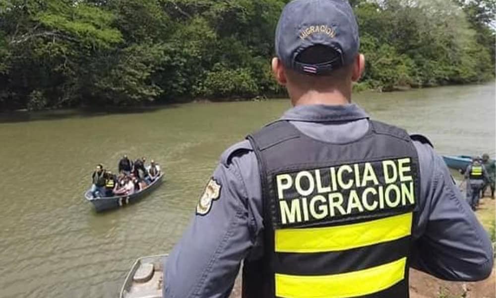 Costa Rica Immigration Police