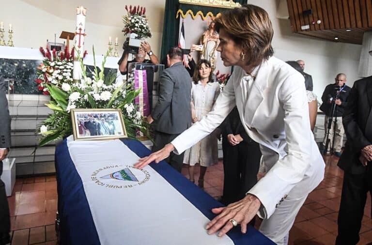 Costa Rica Bids Farewell to Former Nicaraguan President Violeta Barrios de Chamorro