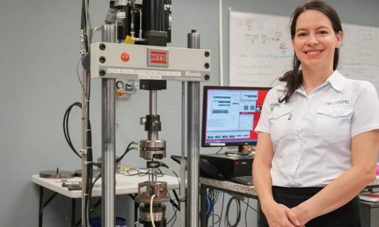Costa Rica Scientists Develop Lab Device to Grow Muscle and Bone Tissue