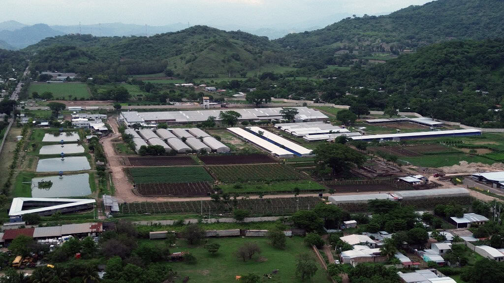 El Salvador Prison