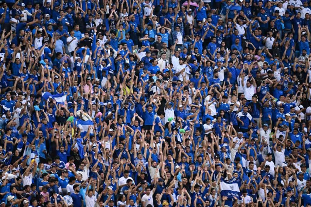 El Salvador Soccer Fans