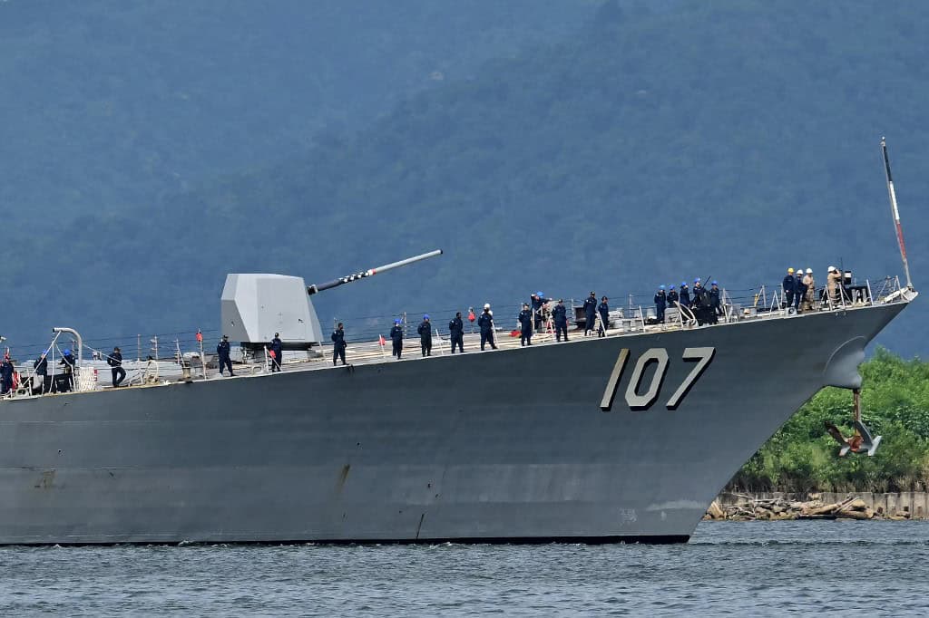 USS Gravely USS Gravely