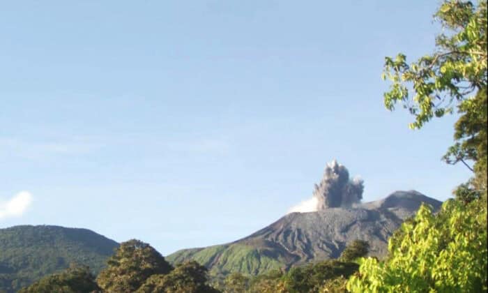 Costa Rica Volcano Eruption