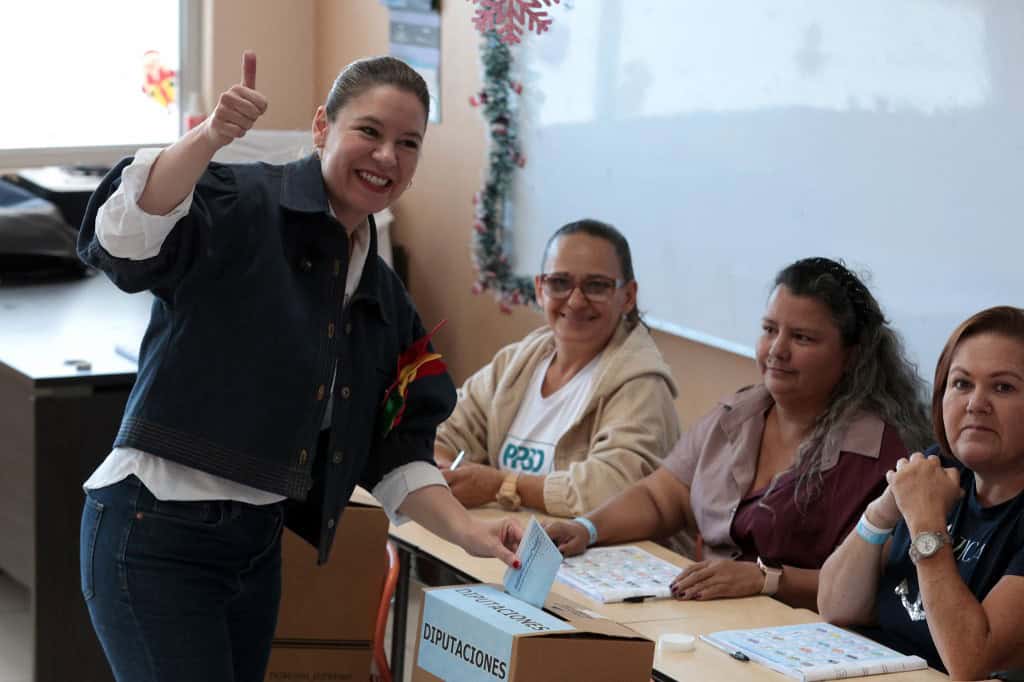 Costa Rica Presidential Candidate Dobles Voting