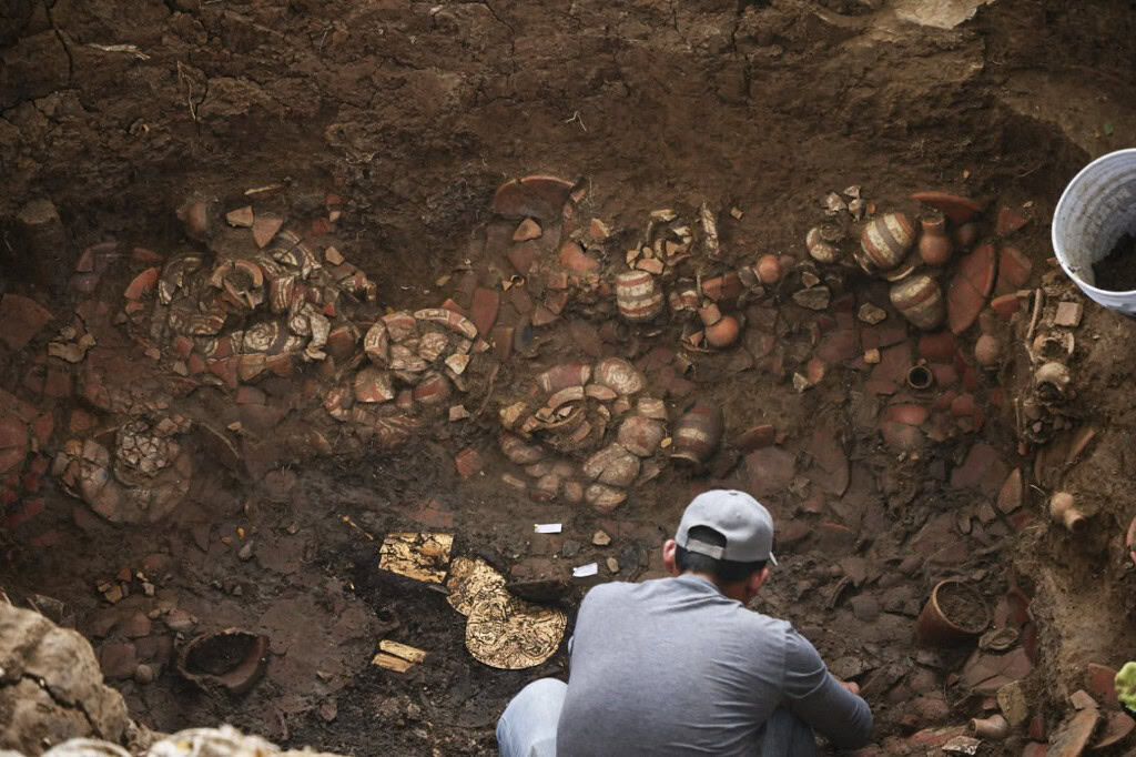 Panama Ancient Tomb Found