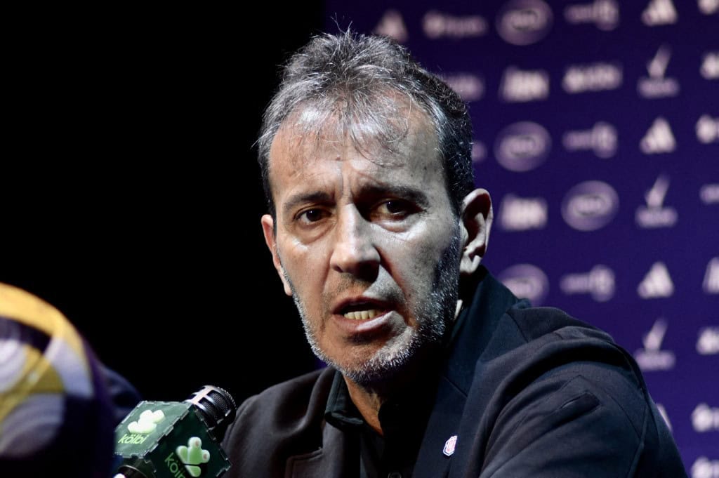 Costa Rica Soccer Coach Argentina's Fernando Batista