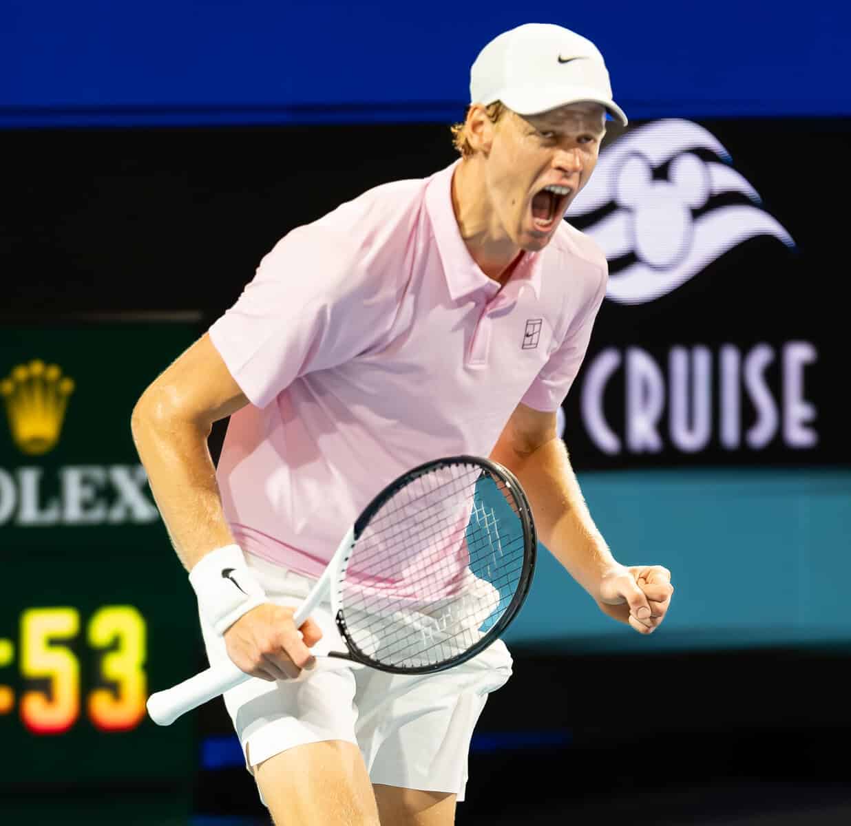 Jannik Sinner celebrates during his Miami Open 2026 semifinal victory over Alexander Zverev at Hard Rock Stadium