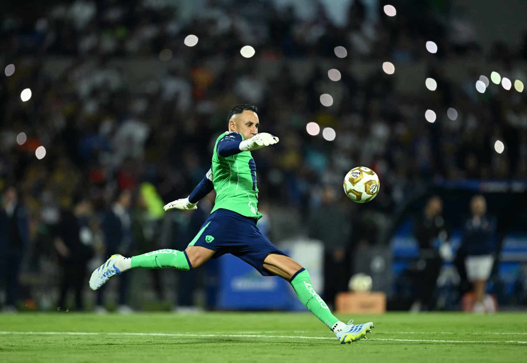 Pumas' Costa Rican goalkeeper #01 Keylor Navas