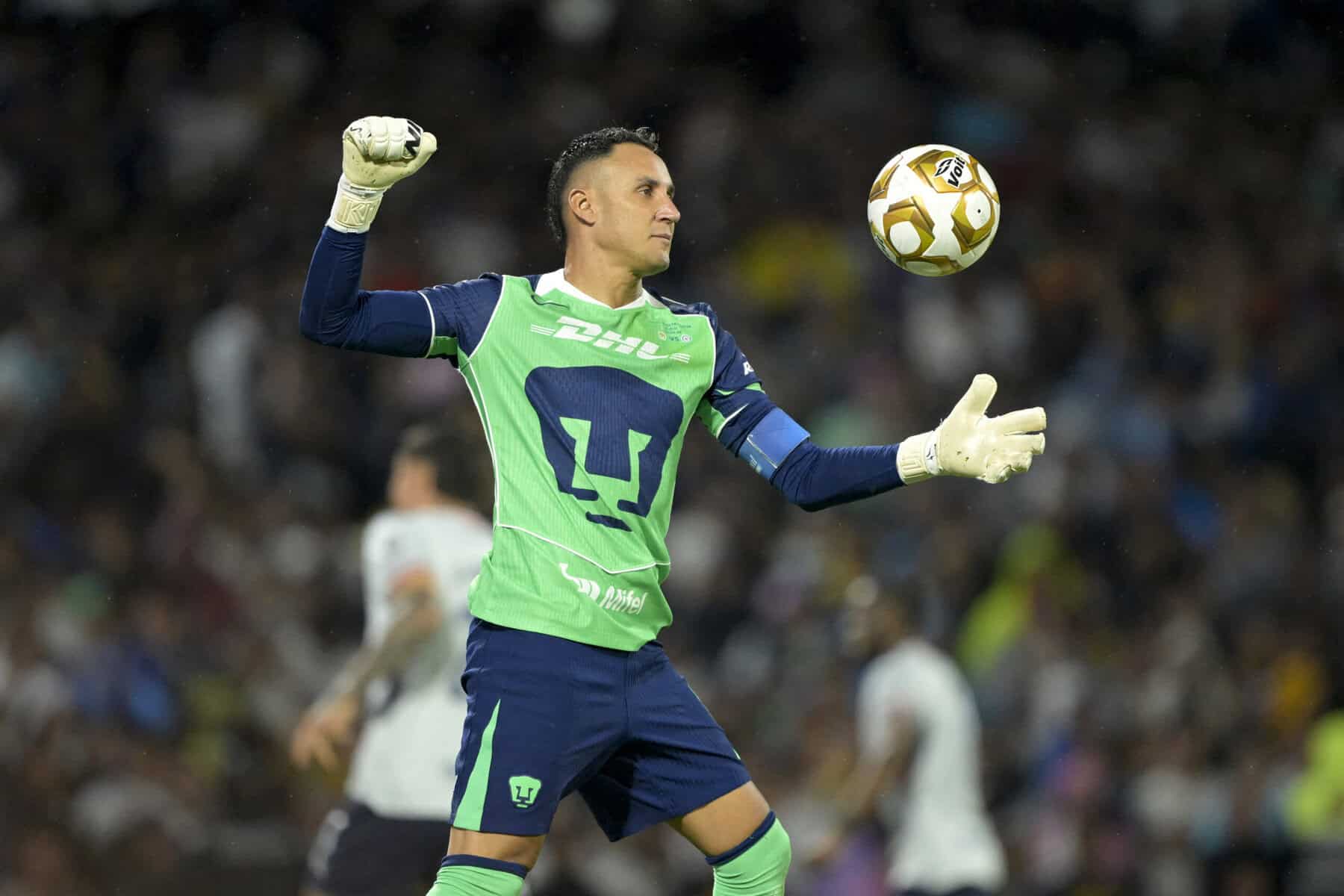 Pumas' Costa Rican goalkeeper #01 Keylor Navas