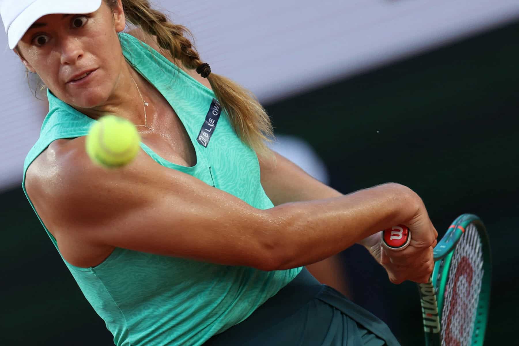 Argentina's Solana Sierra at the French Open against Jasmine Paolini
