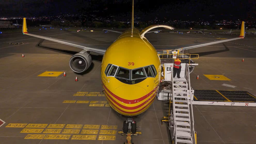 DHL Costa Rica relief plane for Venezuela