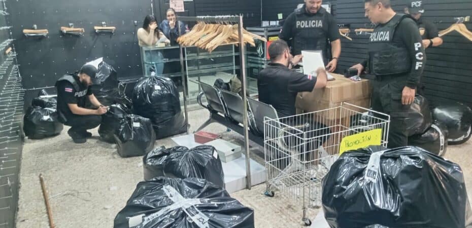 Costa Rica Central Market Raid