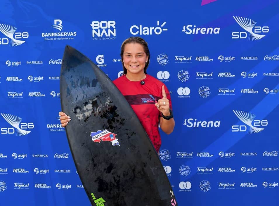 Rachel Agüero Cabezas won women's shortboard gold at Playa Encuentro, Cabarete.