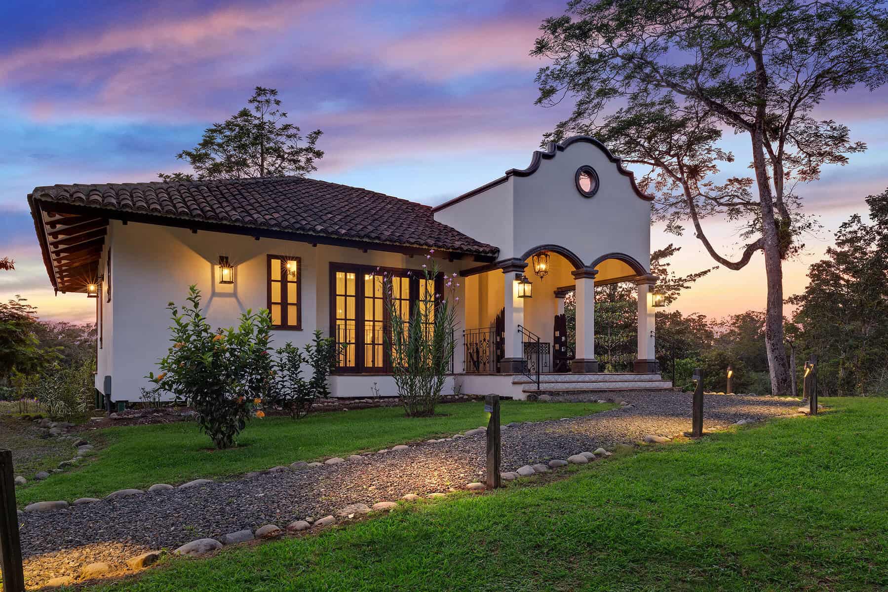 Costa Rica Trip Advisor Award Winning Hotel El Lugar