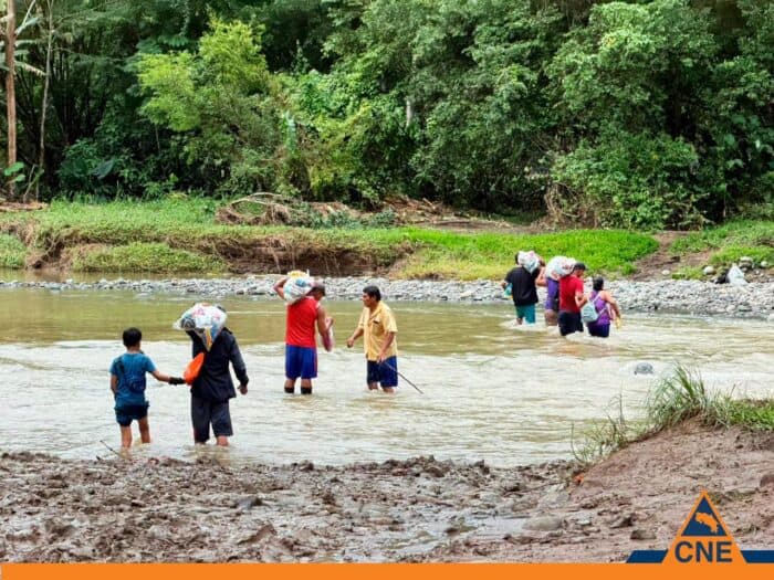 Costa Rica river flooding