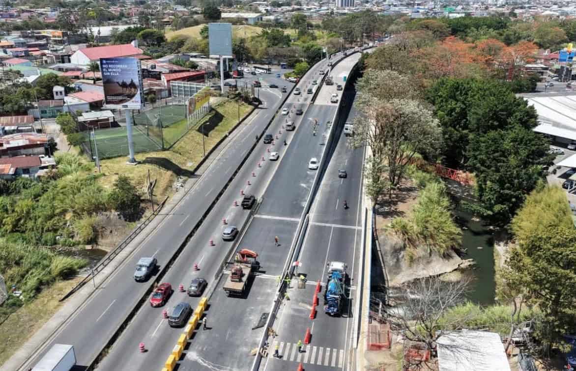 Costa Rica 8 Lane Bridge
