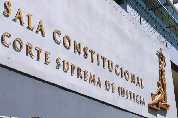 Costa Rica’s Supreme Court complex in San José. Two judges working in Pococí were arrested Tuesday as part of an investigation into alleged favors involving defendants linked to the “Diablo” criminal organization.