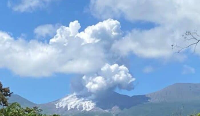 Costa Rica Rincon de La Vieja Volcano Eruption